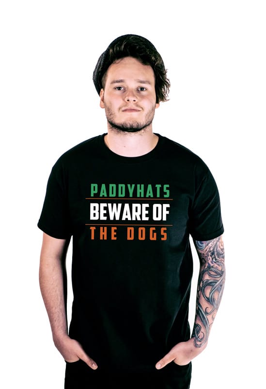 mieszkać - BEWARE OF THE DOGS SHIRT